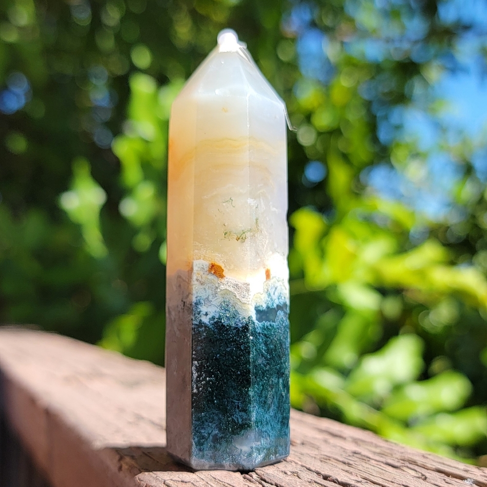 (C) NEW 3.26" UNIQUE MOSS AND AGATE TOWER